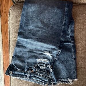 AE strigid mom Jeans reg 8